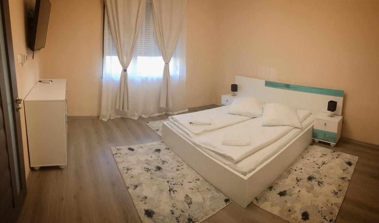 Appartement Milan House à Arad Extérieur photo